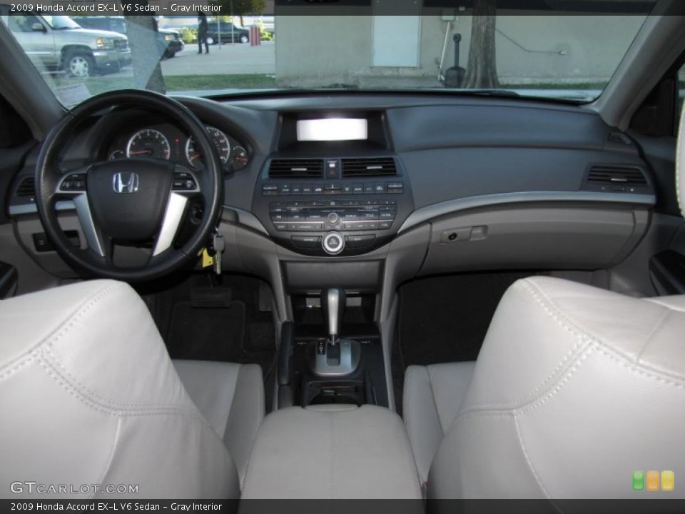 Gray Interior Dashboard for the 2009 Honda Accord EX-L V6 Sedan #39372894