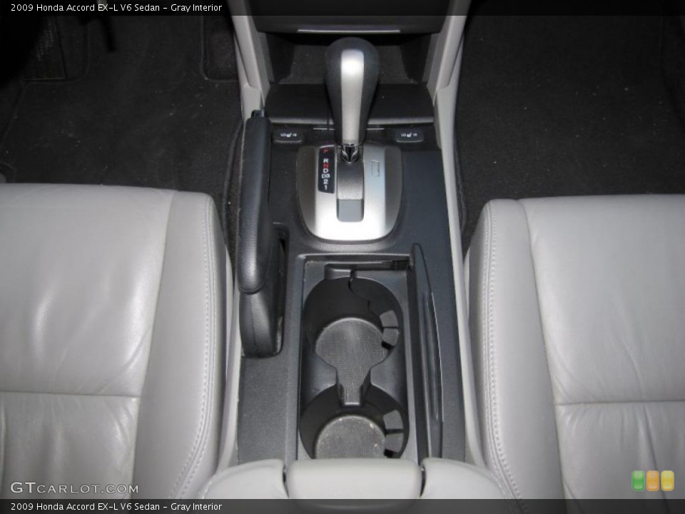 Gray Interior Transmission for the 2009 Honda Accord EX-L V6 Sedan #39372950