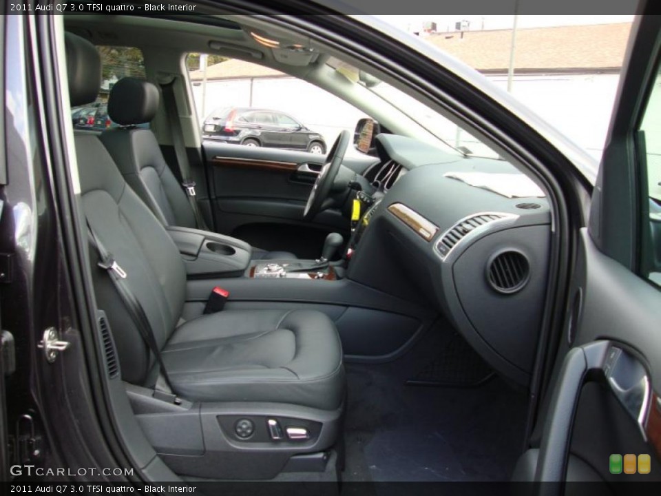 Black Interior Photo for the 2011 Audi Q7 3.0 TFSI quattro #39373086