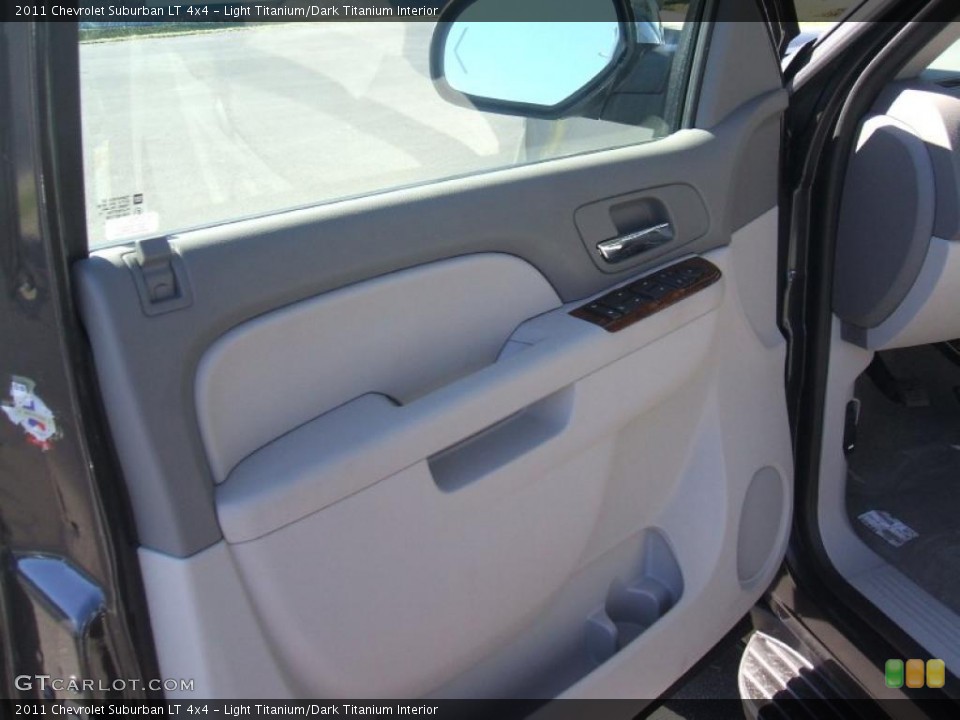 Light Titanium/Dark Titanium Interior Door Panel for the 2011 Chevrolet Suburban LT 4x4 #39373266
