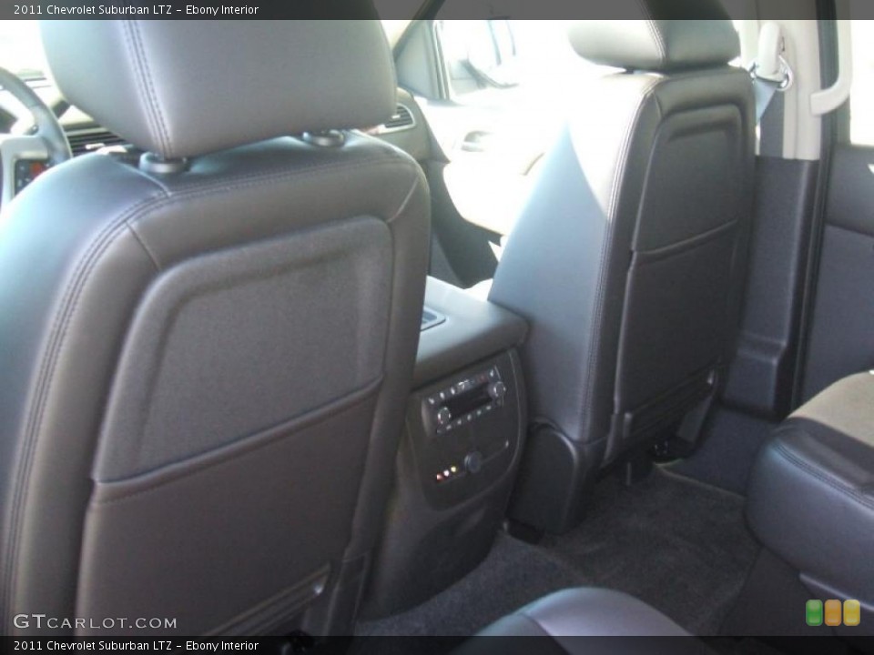 Ebony Interior Photo for the 2011 Chevrolet Suburban LTZ #39373538