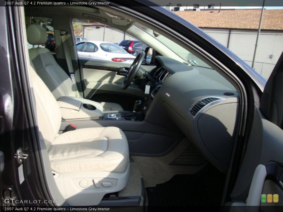 Limestone Grey Interior Photo for the 2007 Audi Q7 4.2 Premium quattro #39373754