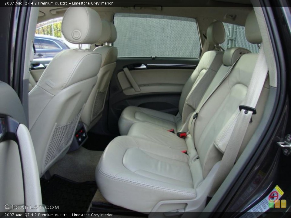 Limestone Grey Interior Photo for the 2007 Audi Q7 4.2 Premium quattro #39373782