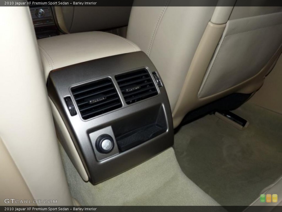 Barley Interior Controls for the 2010 Jaguar XF Premium Sport Sedan #39374378
