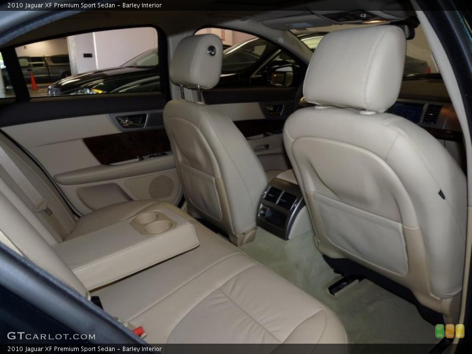 Barley Interior Photo for the 2010 Jaguar XF Premium Sport Sedan #39374394
