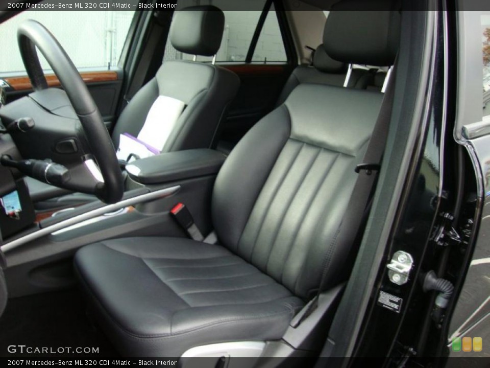 Black Interior Photo for the 2007 Mercedes-Benz ML 320 CDI 4Matic #39375498