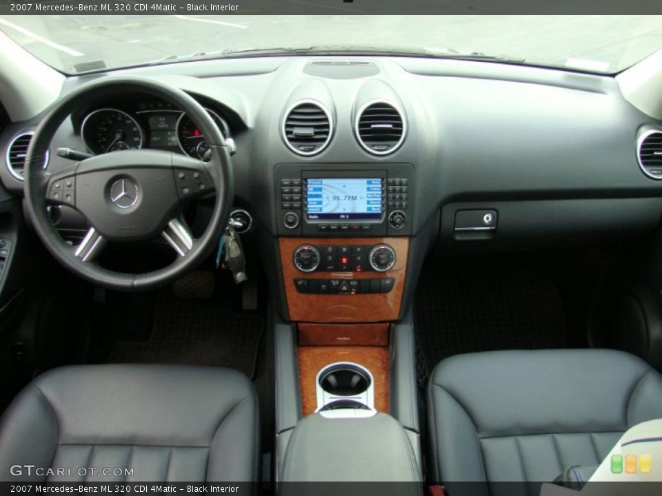 Black Interior Prime Interior for the 2007 Mercedes-Benz ML 320 CDI 4Matic #39375630