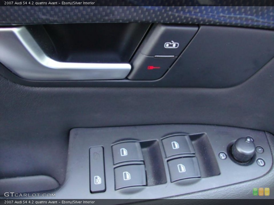 Ebony/Silver Interior Controls for the 2007 Audi S4 4.2 quattro Avant #39376098