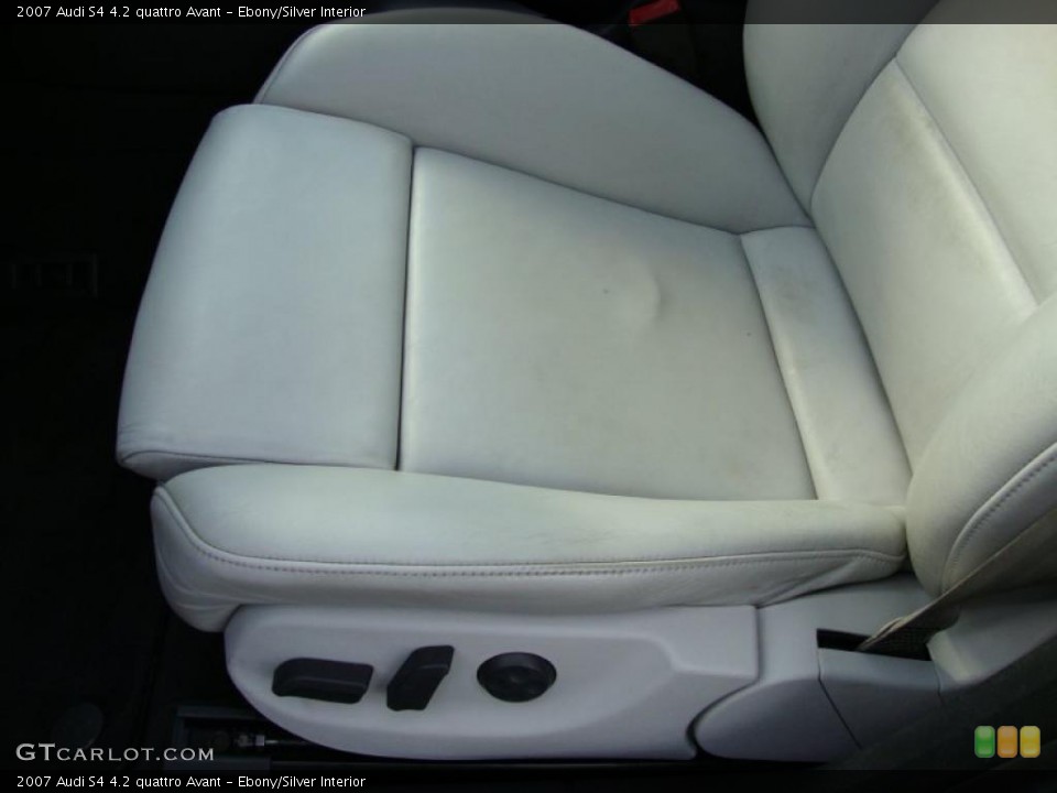 Ebony/Silver Interior Photo for the 2007 Audi S4 4.2 quattro Avant #39376114