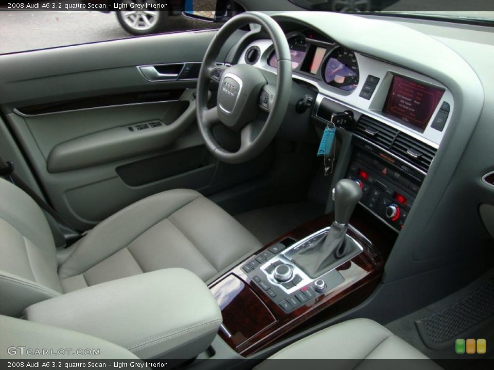 Light Grey Interior Dashboard for the 2008 Audi A6 3.2 quattro Sedan #39376814