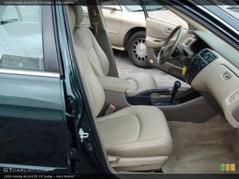 Ivory Interior Photo for the 1999 Honda Accord EX V6 Sedan #39377890