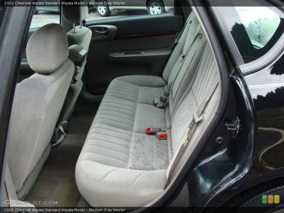 Medium Gray Interior Photo for the 2003 Chevrolet Impala  #39378258