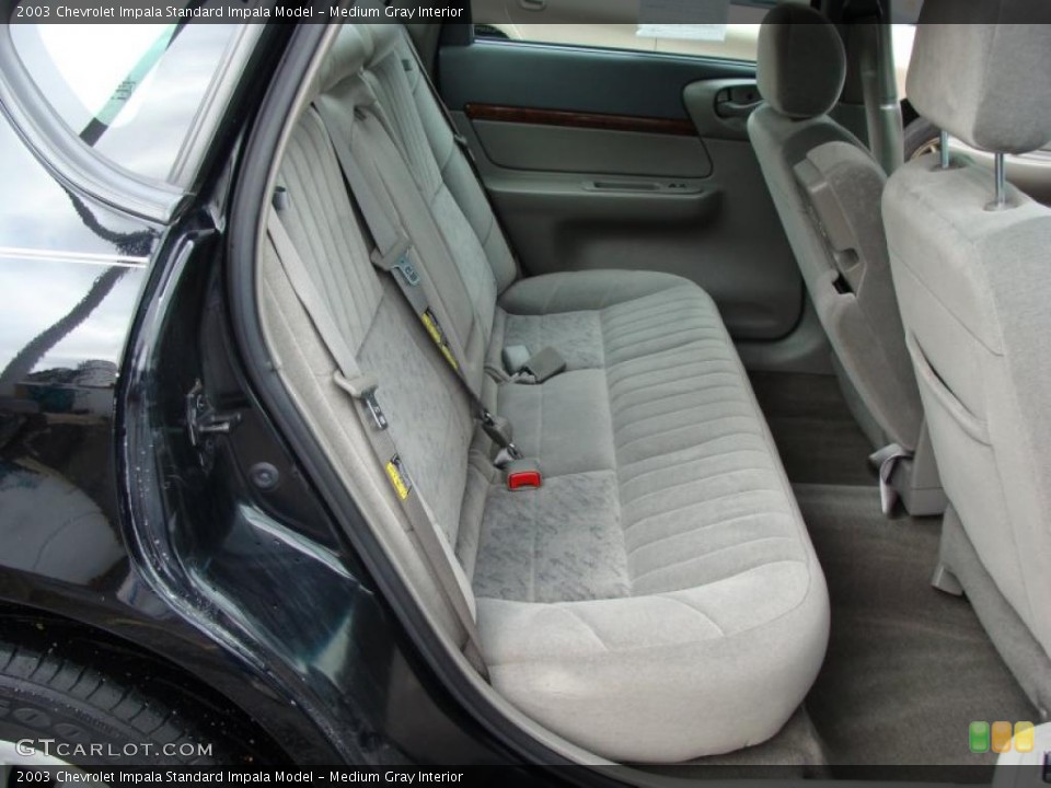 Medium Gray Interior Photo for the 2003 Chevrolet Impala  #39378318