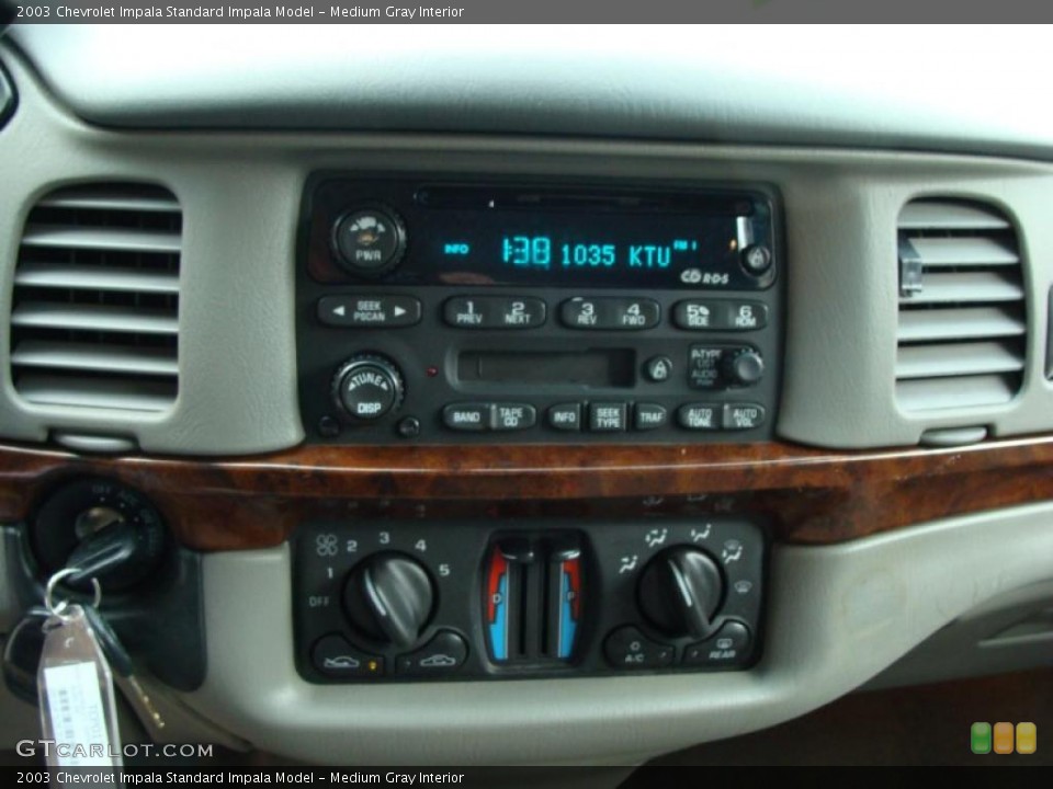 Medium Gray Interior Controls for the 2003 Chevrolet Impala  #39378378