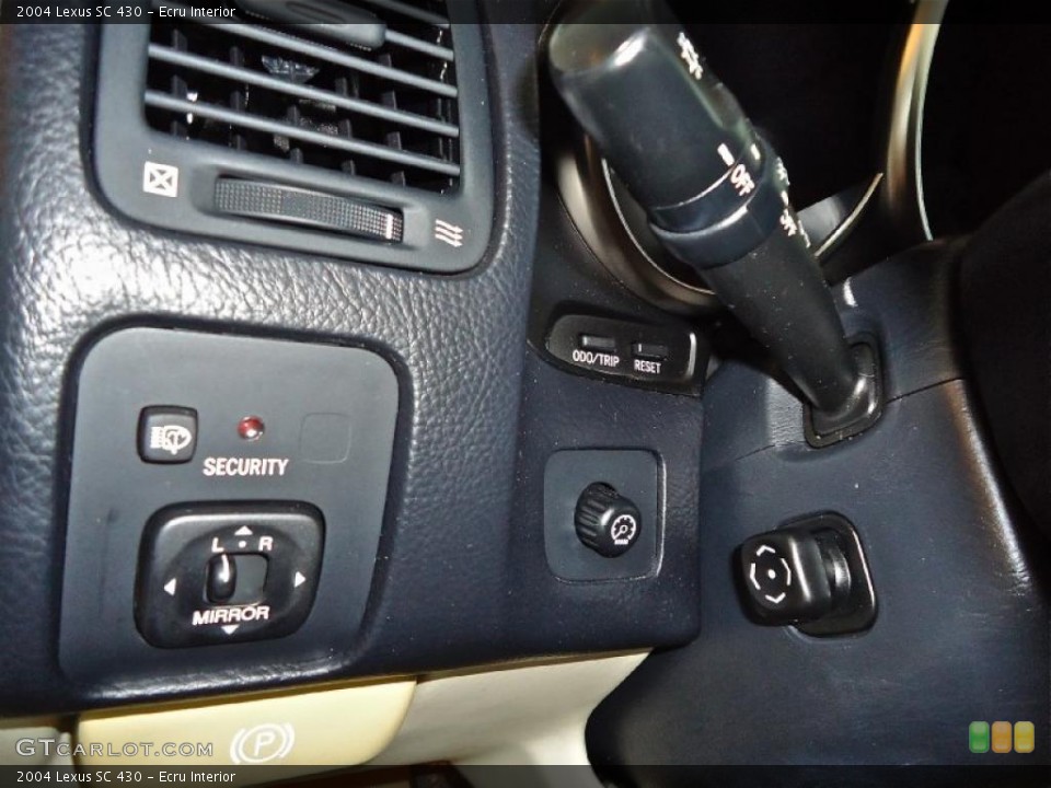 Ecru Interior Controls for the 2004 Lexus SC 430 #39382665