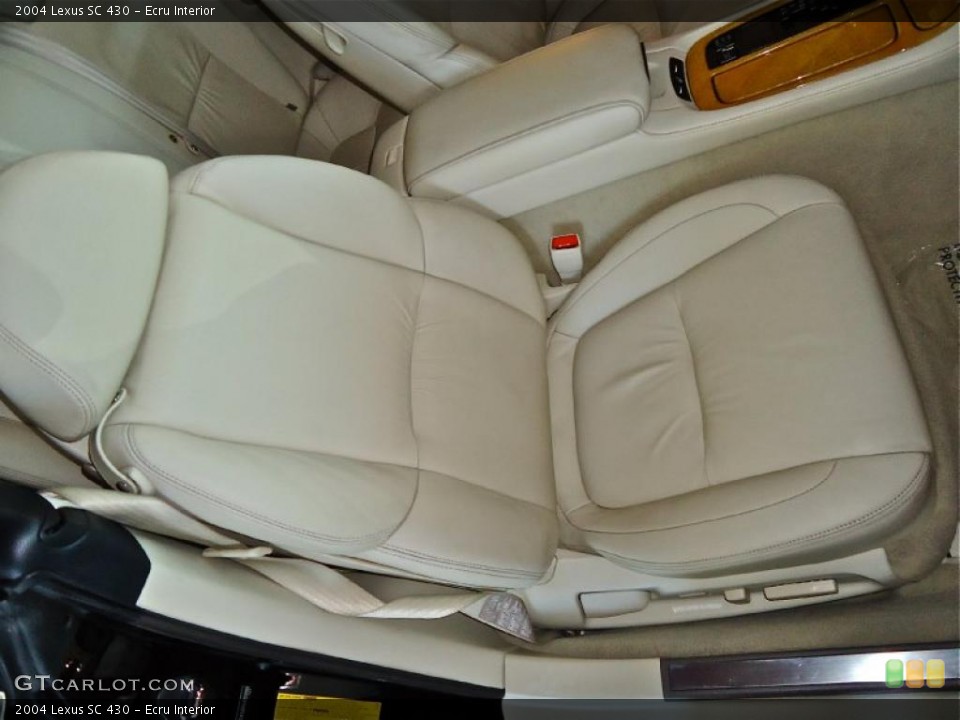 Ecru Interior Photo for the 2004 Lexus SC 430 #39382753