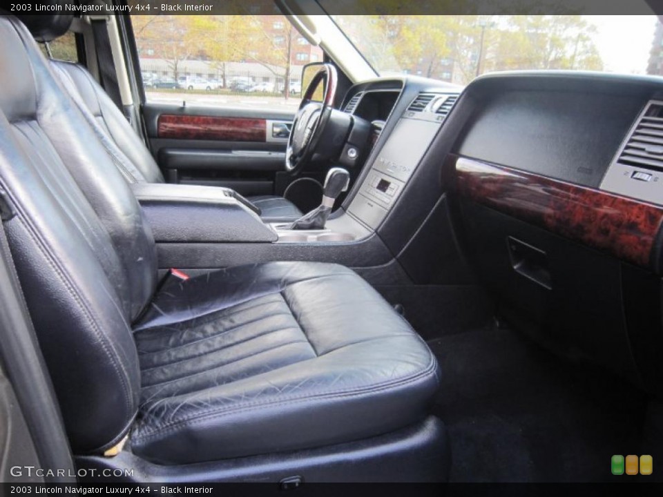 Black Interior Photo For The 2003 Lincoln Navigator Luxury