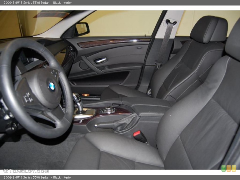 Black Interior Photo for the 2009 BMW 5 Series 550i Sedan #39386473