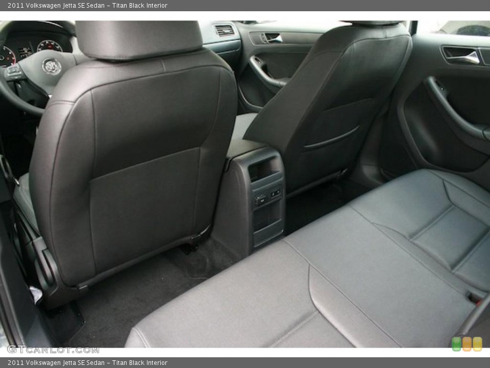 Titan Black Interior Photo for the 2011 Volkswagen Jetta SE Sedan #39386665