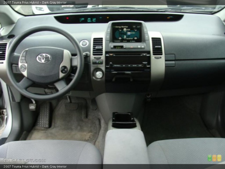 Dark Gray Interior Dashboard for the 2007 Toyota Prius Hybrid #39391501