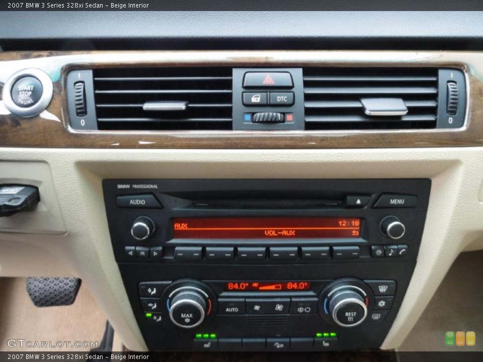 Beige Interior Controls for the 2007 BMW 3 Series 328xi Sedan #39392185