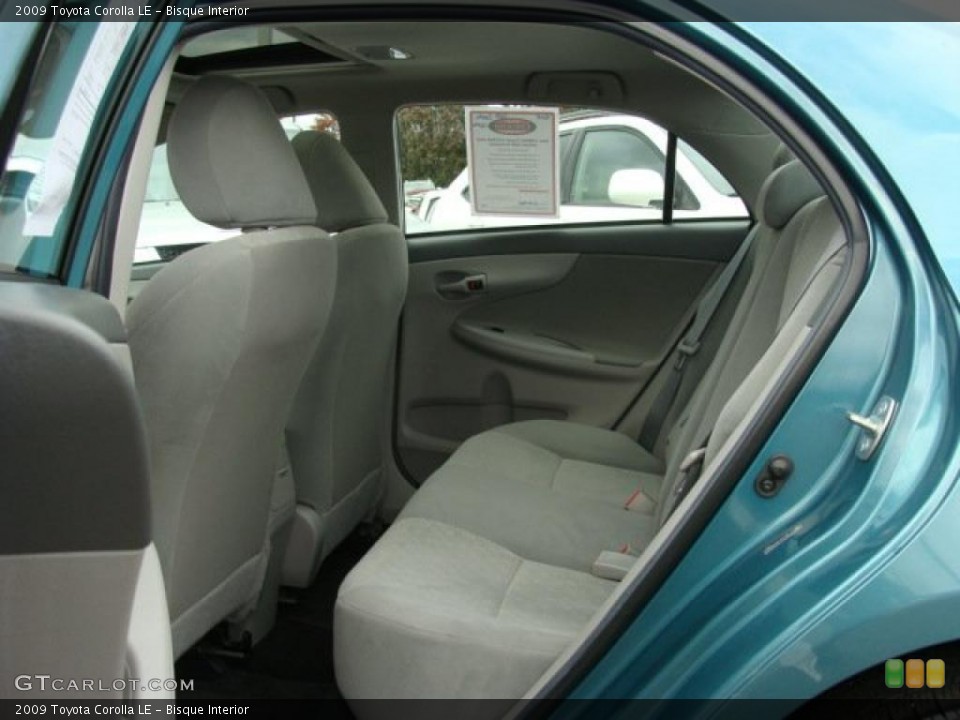 Bisque Interior Photo for the 2009 Toyota Corolla LE #39392561
