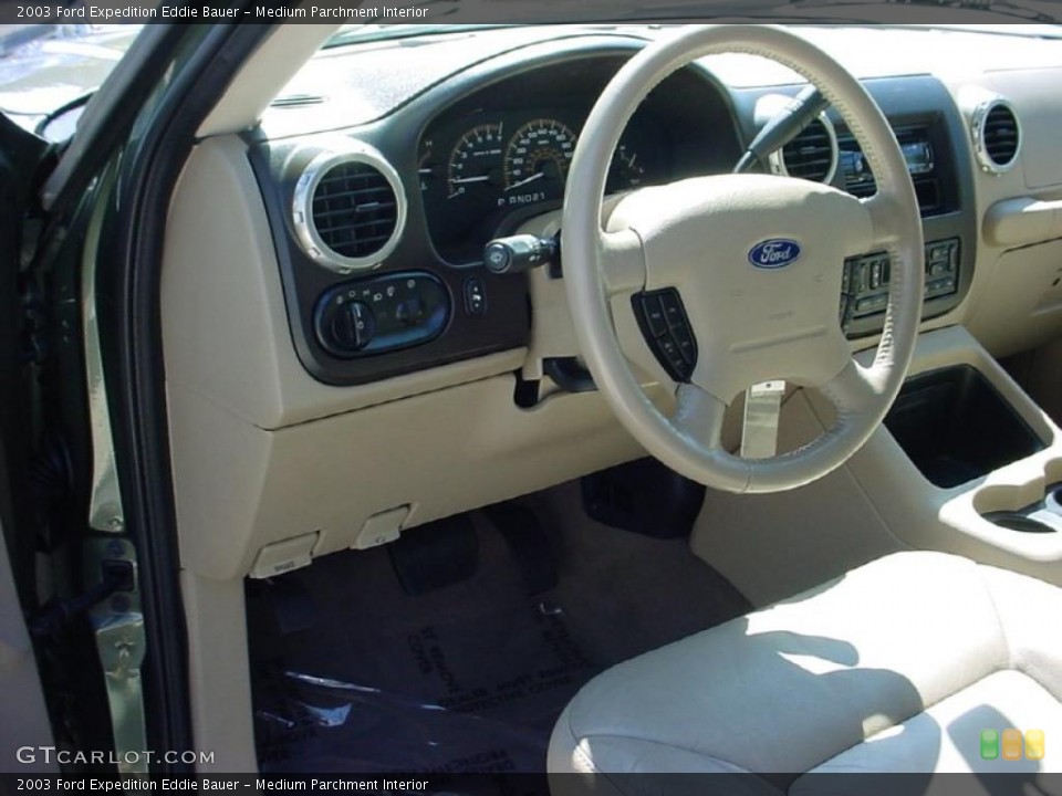 Medium Parchment Interior Photo for the 2003 Ford Expedition Eddie Bauer #39393145