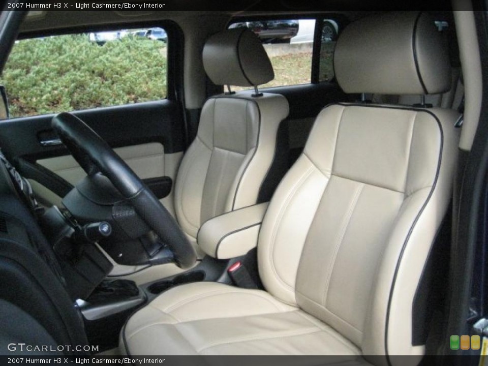 Light Cashmere/Ebony Interior Photo for the 2007 Hummer H3 X #39394563