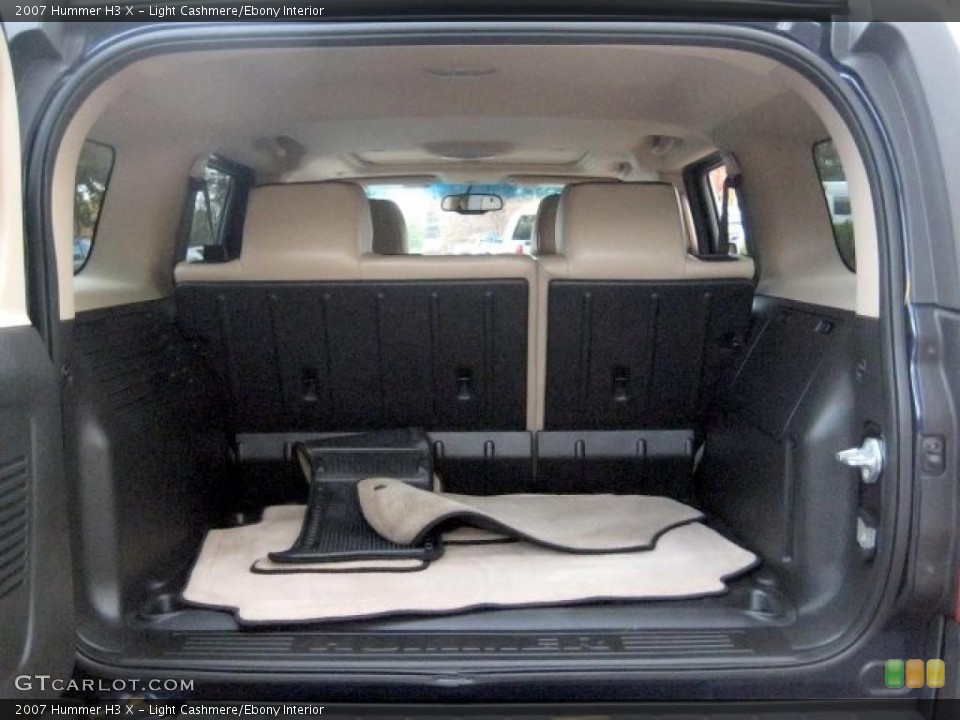 Light Cashmere/Ebony Interior Trunk for the 2007 Hummer H3 X #39394689