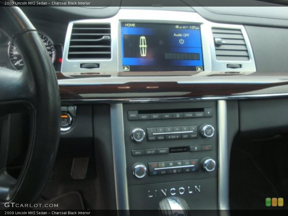 Charcoal Black Interior Controls for the 2009 Lincoln MKS Sedan #39397553