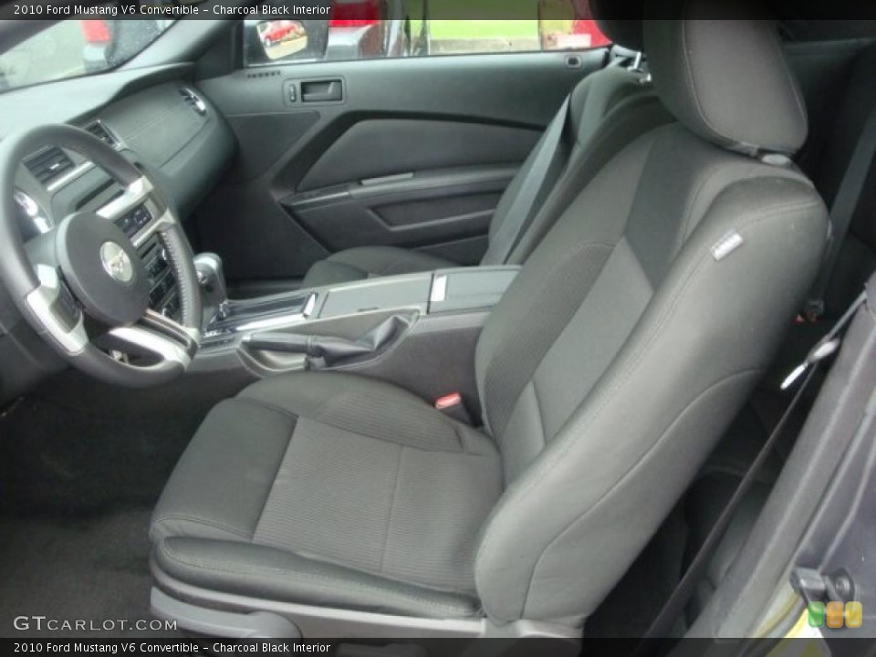 Charcoal Black Interior Photo for the 2010 Ford Mustang V6 Convertible #39397901