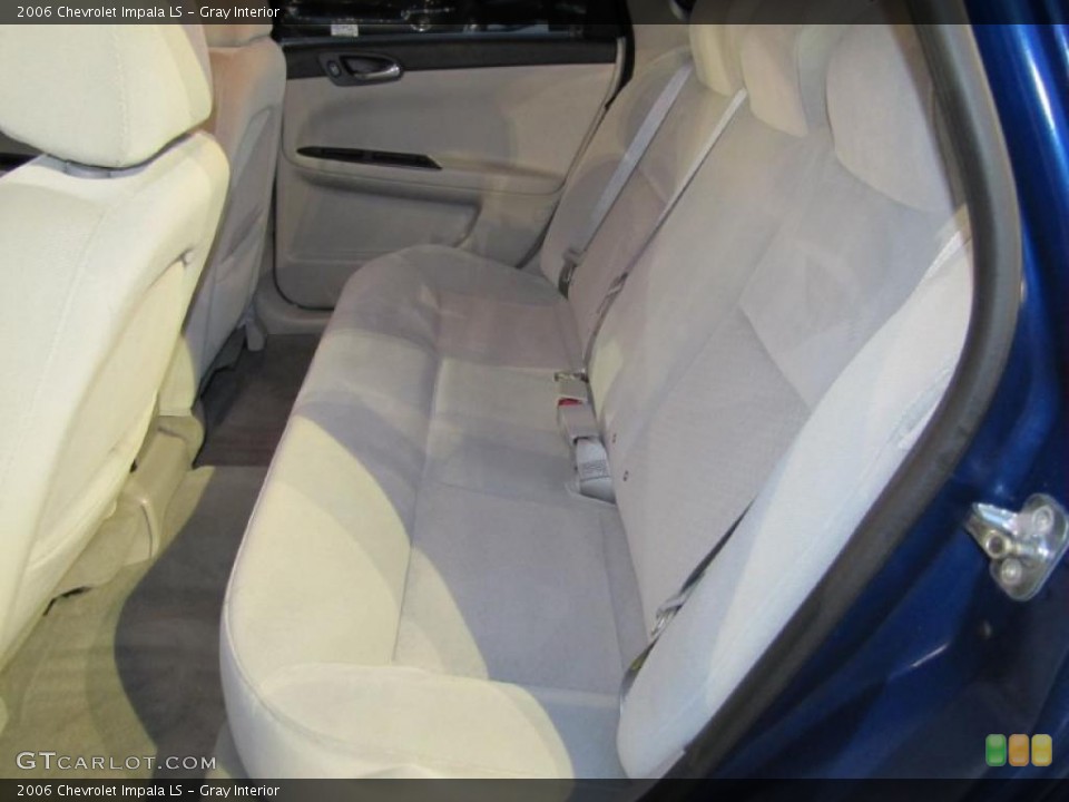 Gray Interior Photo for the 2006 Chevrolet Impala LS #39398297