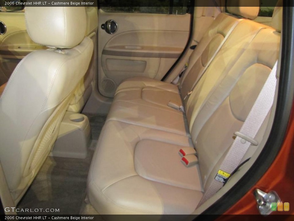 Cashmere Beige Interior Photo for the 2006 Chevrolet HHR LT #39399749
