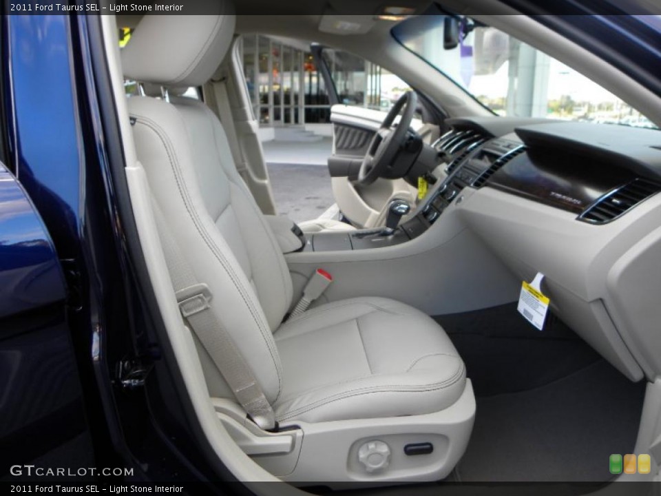 Light Stone Interior Photo for the 2011 Ford Taurus SEL #39399989