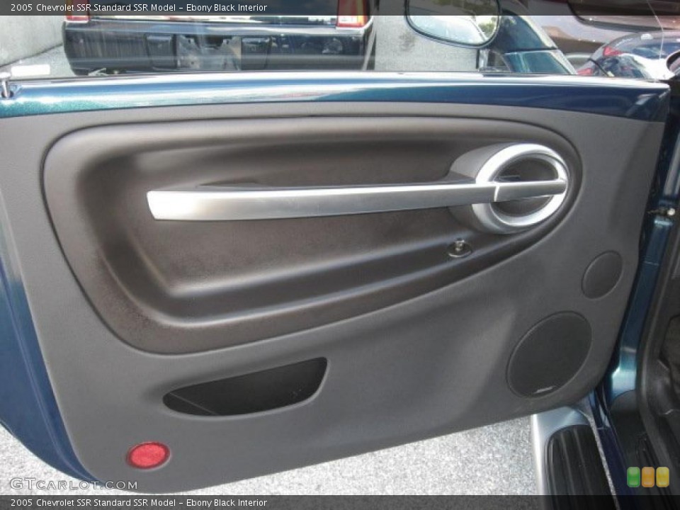 Ebony Black Interior Door Panel for the 2005 Chevrolet SSR  #39400097