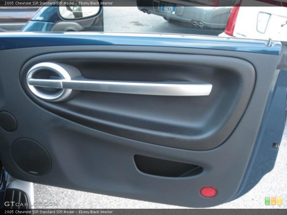 Ebony Black Interior Door Panel for the 2005 Chevrolet SSR  #39400113
