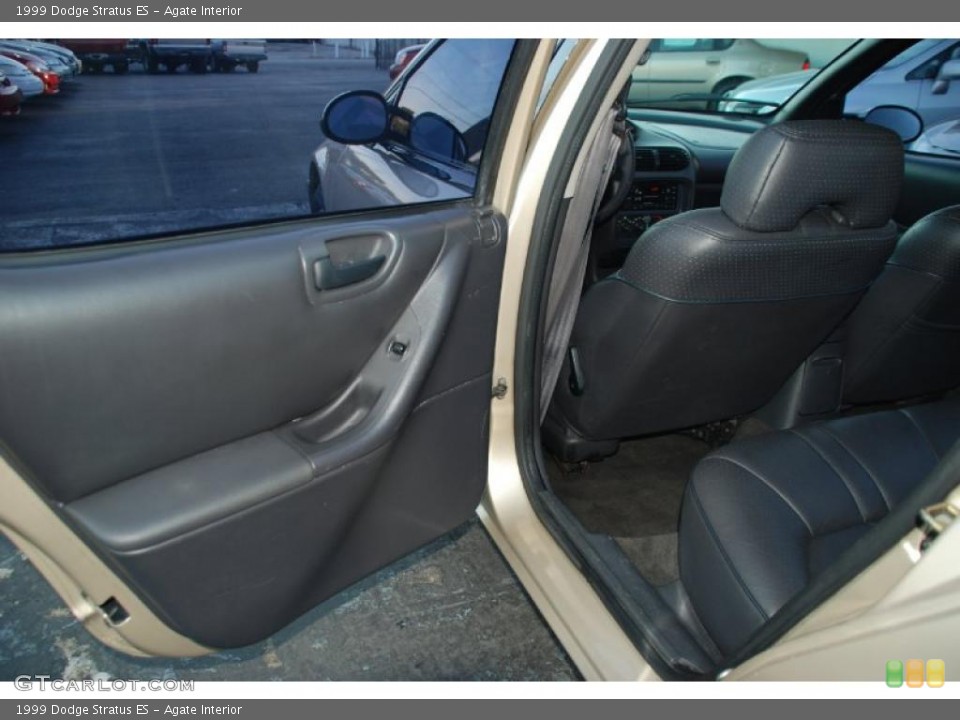 Agate Interior Photo for the 1999 Dodge Stratus ES #39404649