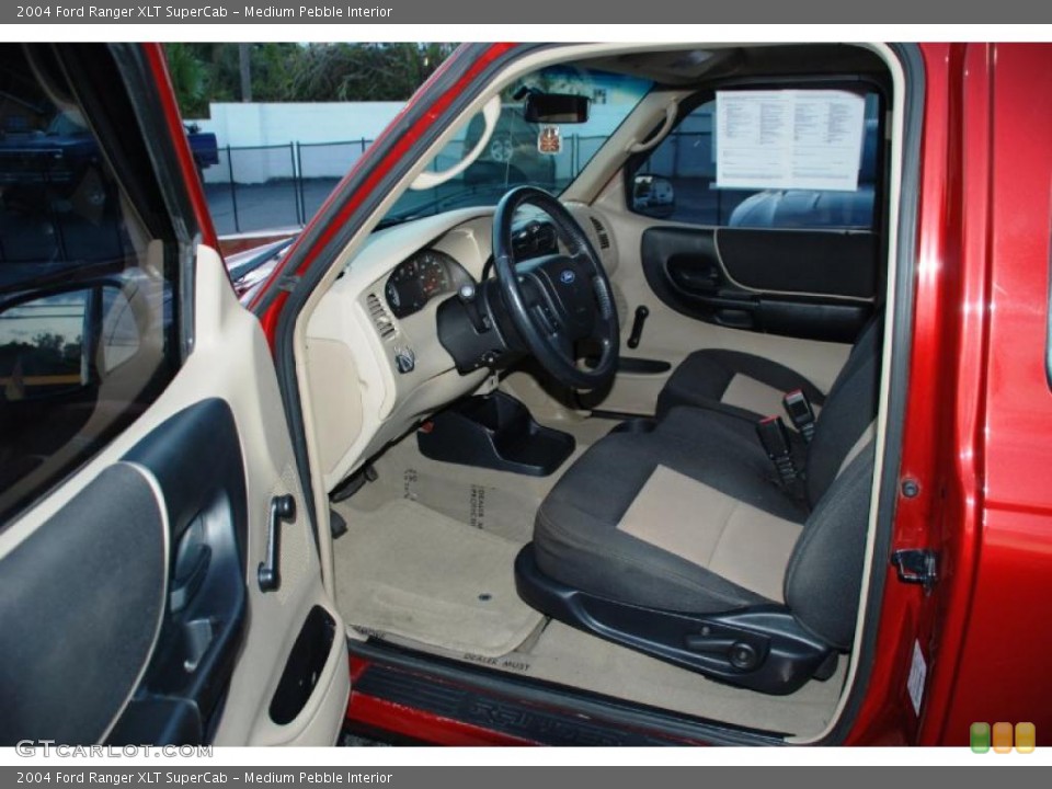 Medium Pebble Interior Photo for the 2004 Ford Ranger XLT SuperCab #39405053