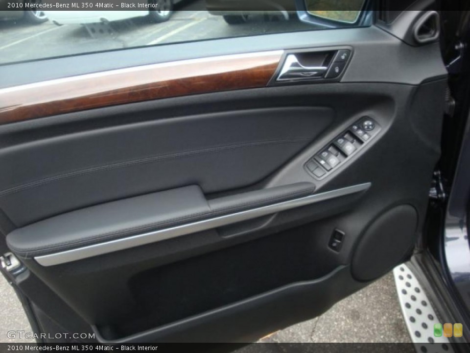 Black Interior Door Panel for the 2010 Mercedes-Benz ML 350 4Matic #39409421