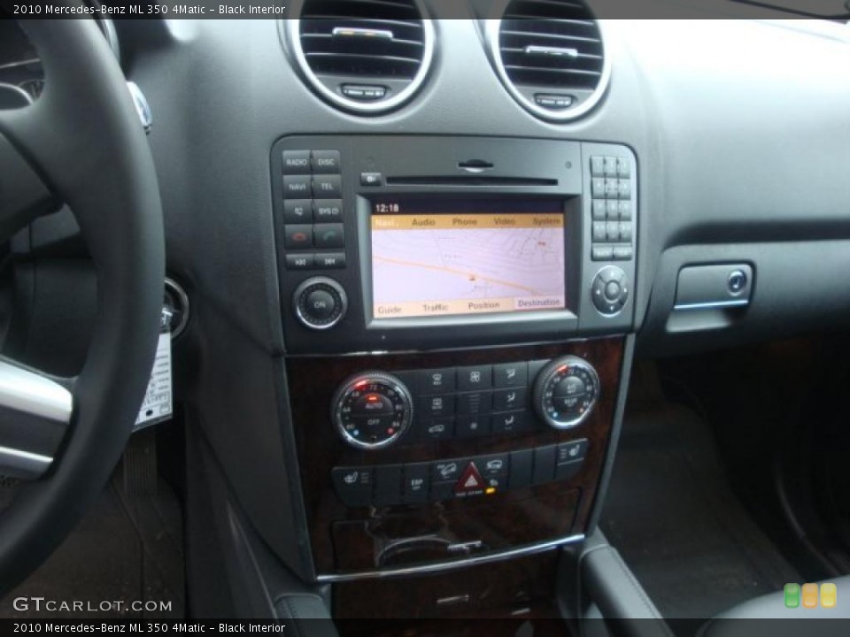 Black Interior Controls for the 2010 Mercedes-Benz ML 350 4Matic #39409453