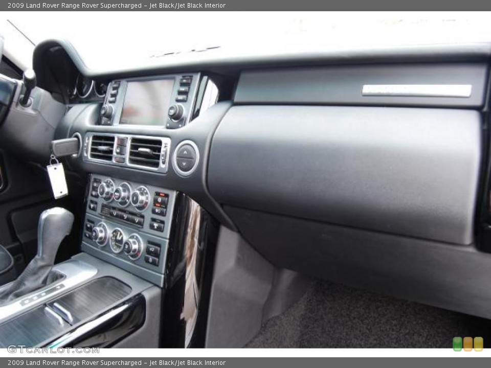 Jet Black/Jet Black Interior Dashboard for the 2009 Land Rover Range Rover Supercharged #39410685