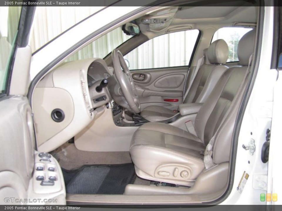 Taupe Interior Photo for the 2005 Pontiac Bonneville SLE #39411205