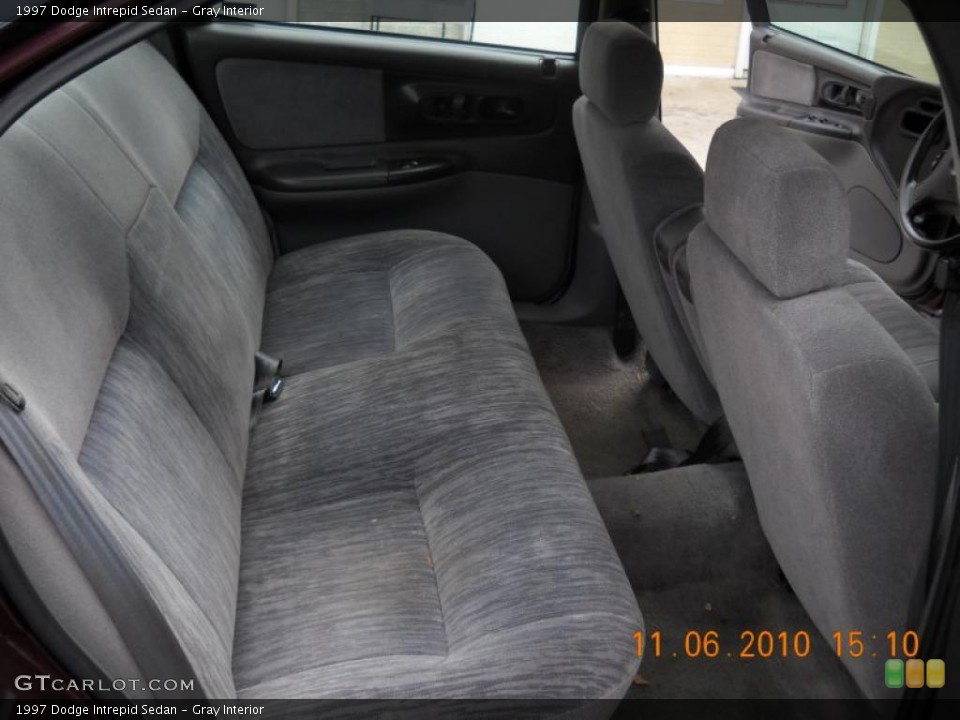 Gray Interior Photo for the 1997 Dodge Intrepid Sedan #39415461