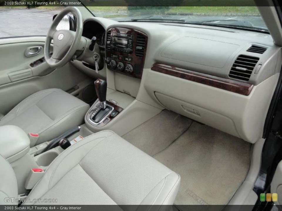 Gray Interior Photo for the 2003 Suzuki XL7 Touring 4x4 #39417729