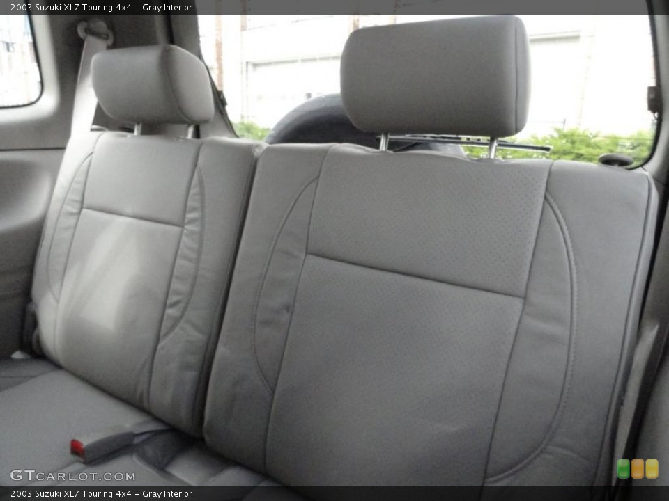 Gray Interior Photo for the 2003 Suzuki XL7 Touring 4x4 #39417793