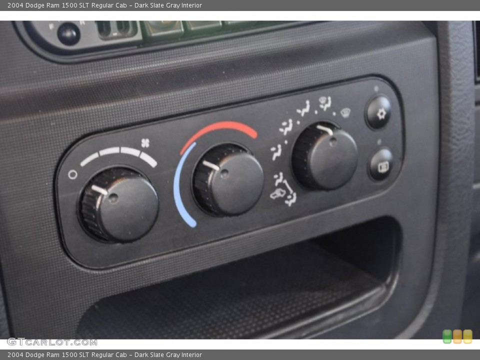 Dark Slate Gray Interior Controls for the 2004 Dodge Ram 1500 SLT Regular Cab #39418141