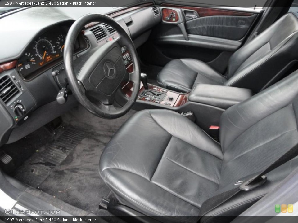 Black Interior Photo for the 1997 Mercedes-Benz E 420 Sedan #39418161