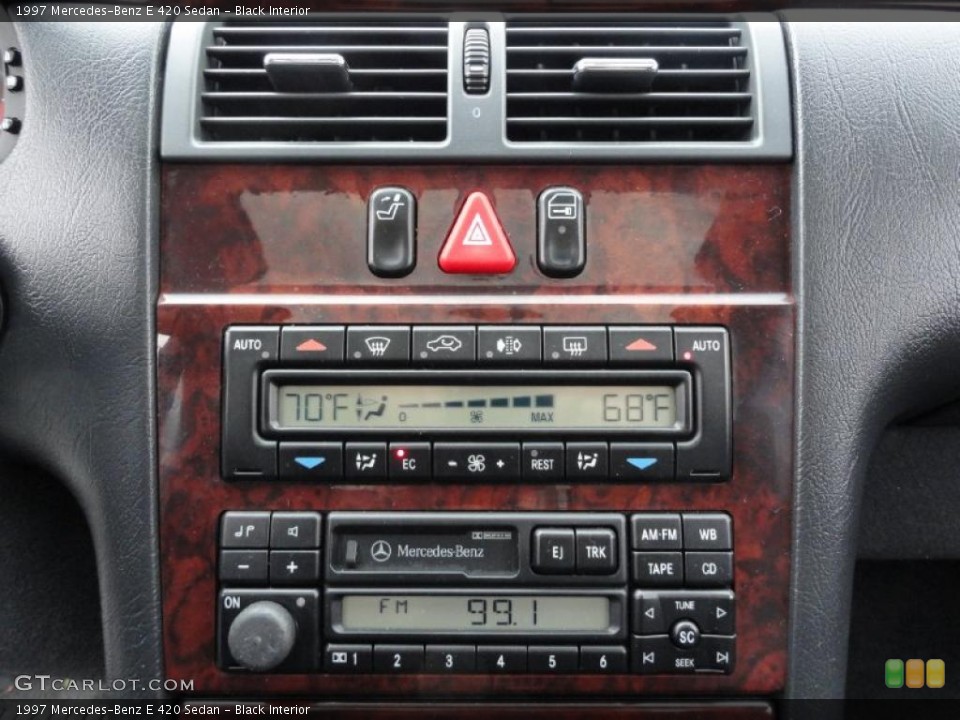 Black Interior Controls for the 1997 Mercedes-Benz E 420 Sedan #39418209