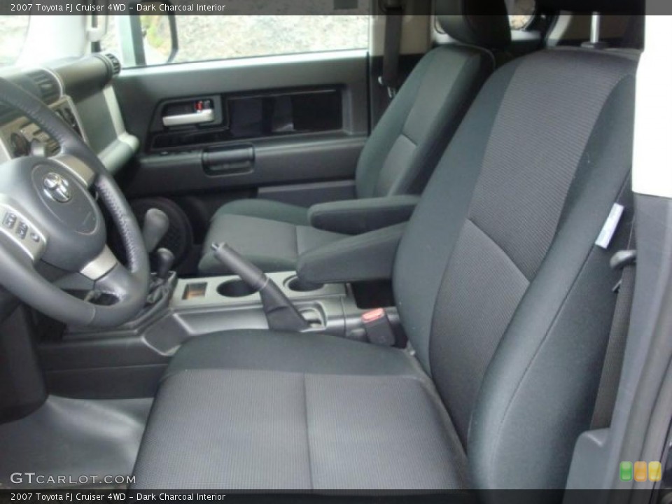 Dark Charcoal Interior Photo for the 2007 Toyota FJ Cruiser 4WD #39418825