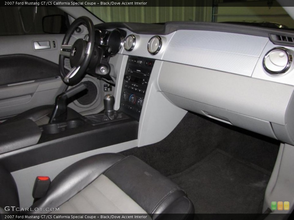 Black/Dove Accent Interior Dashboard for the 2007 Ford Mustang GT/CS California Special Coupe #39419325